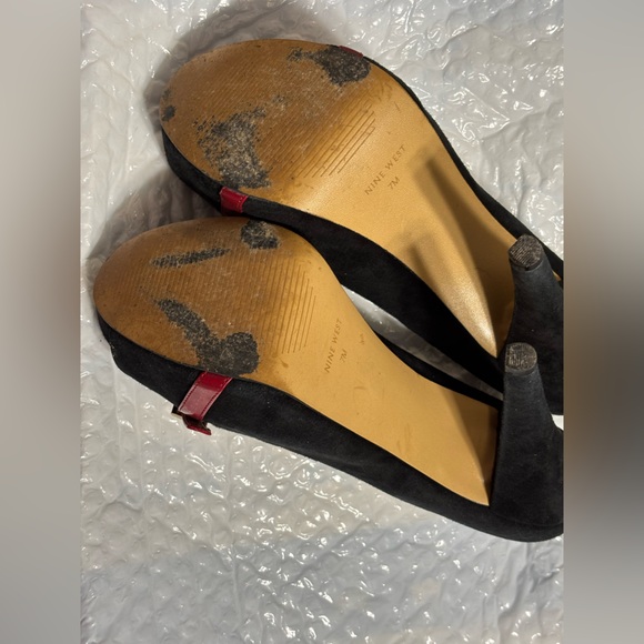 Size 7M Black and Red Heels - Picture 5 of 5